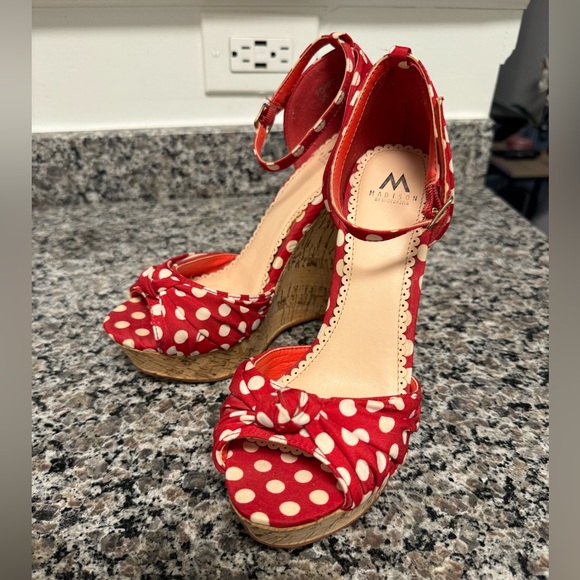 Red Polka Dot Wedge Sandals - Picture 3 of 7